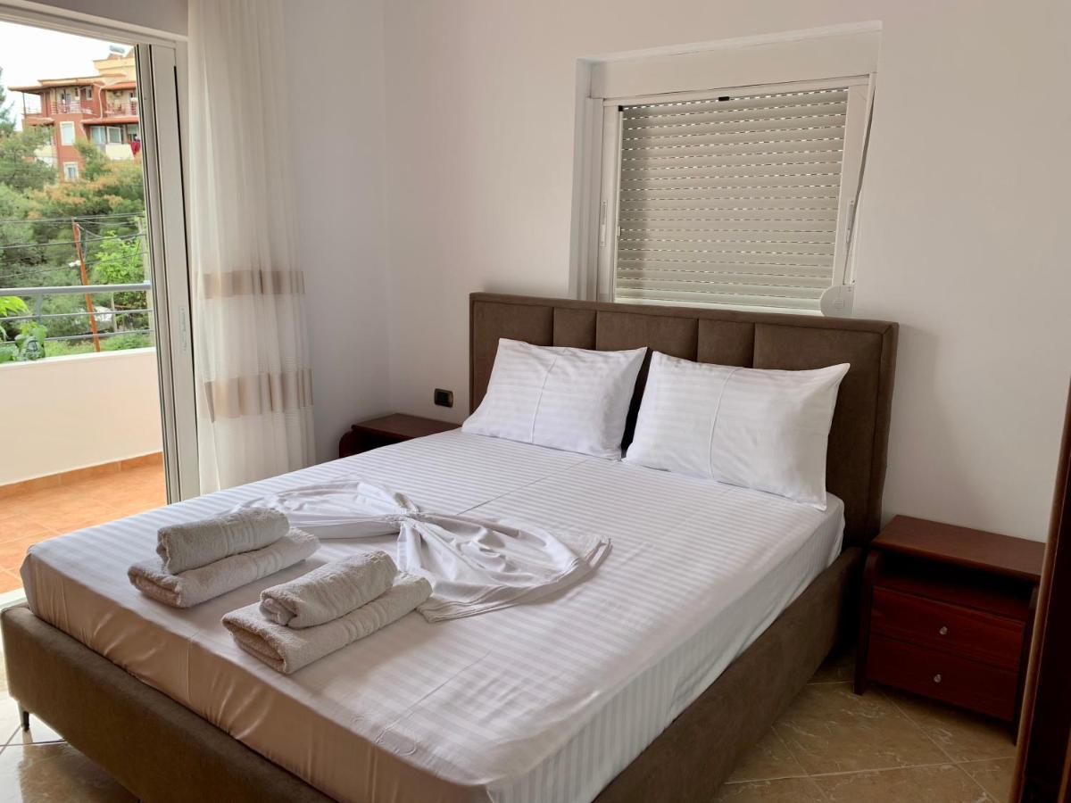 סרנדה Bardhi Apts מראה חיצוני תמונה