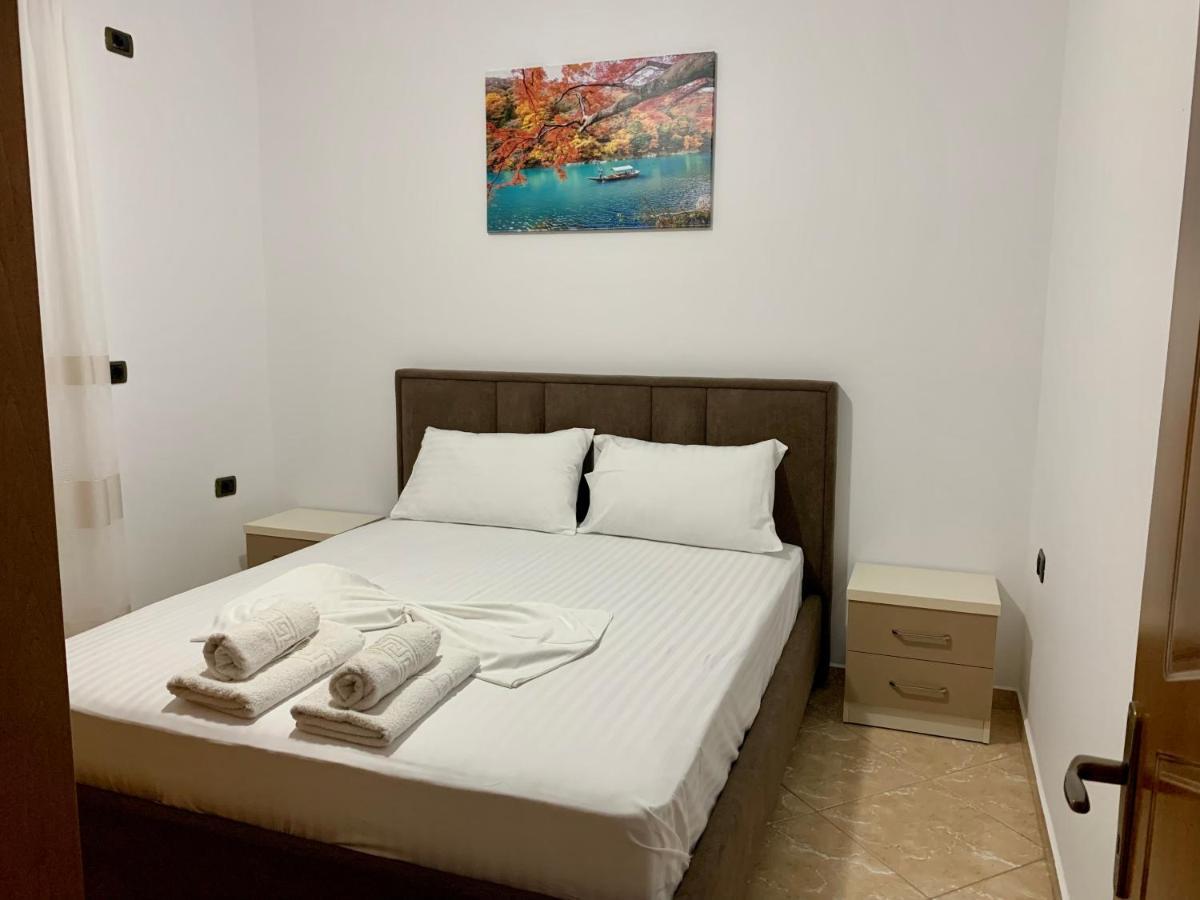 סרנדה Bardhi Apts מראה חיצוני תמונה