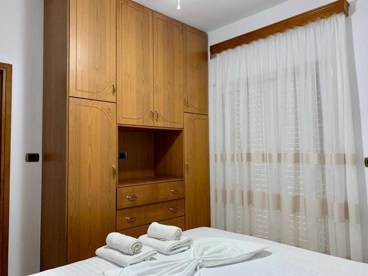 סרנדה Bardhi Apts מראה חיצוני תמונה
