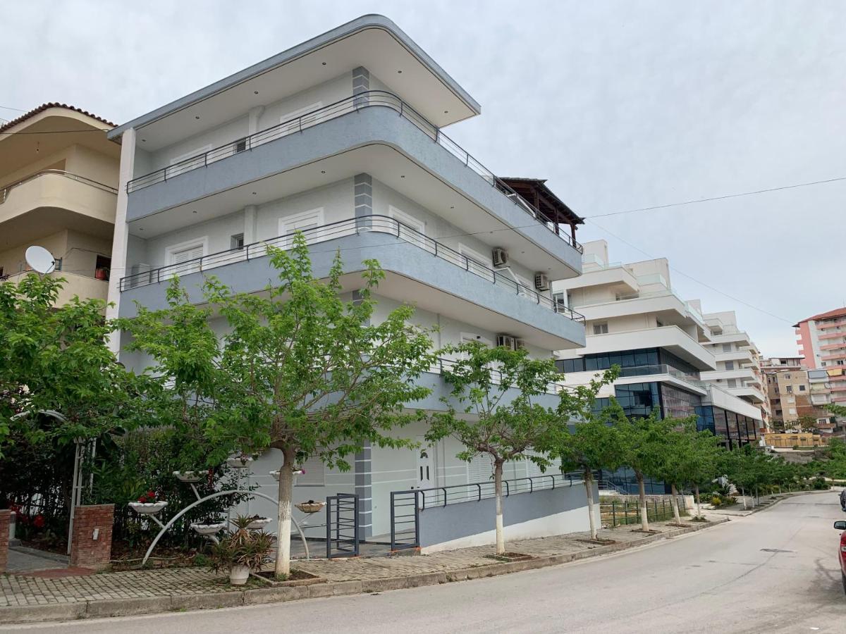 סרנדה Bardhi Apts מראה חיצוני תמונה