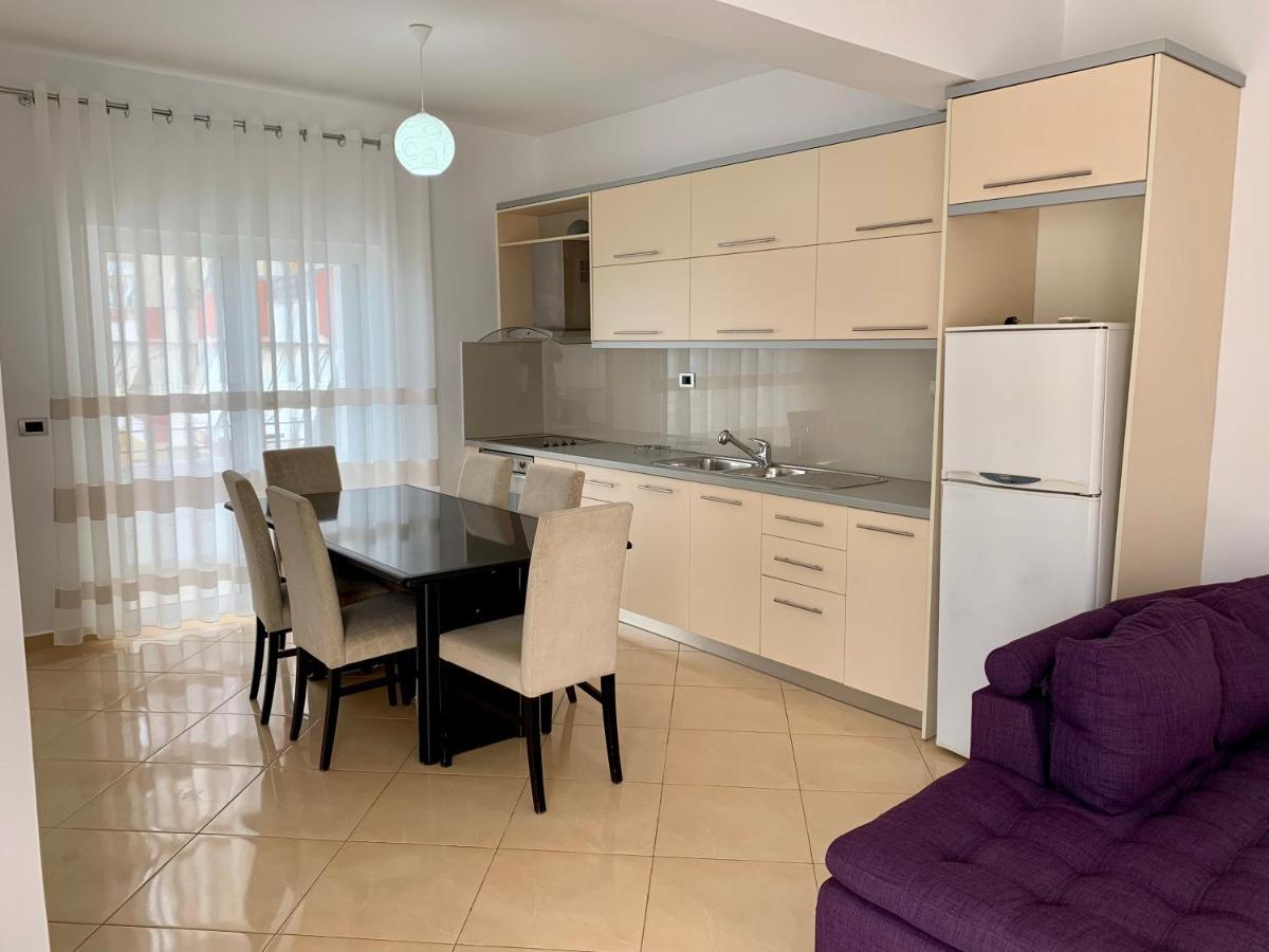 סרנדה Bardhi Apts מראה חיצוני תמונה