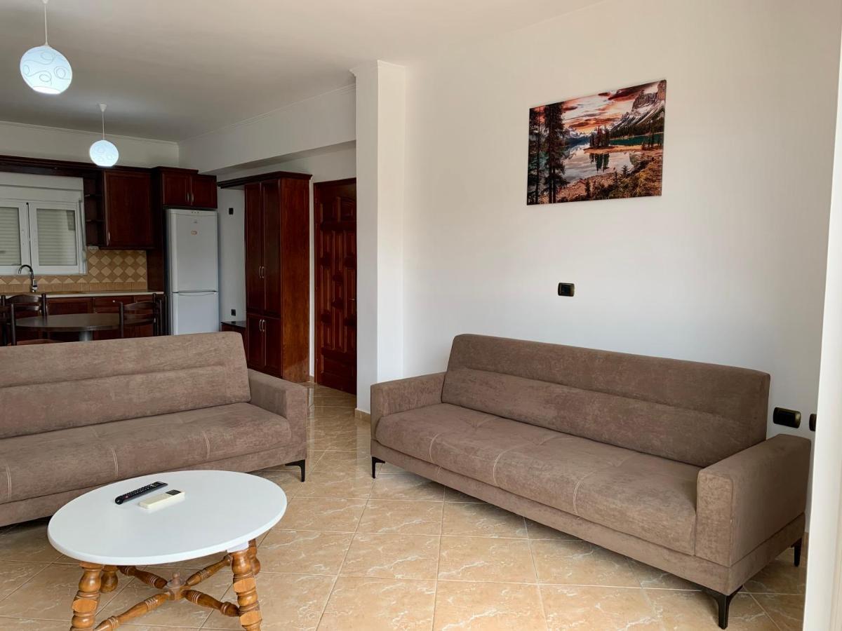סרנדה Bardhi Apts מראה חיצוני תמונה